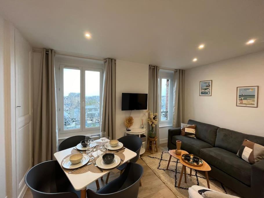 Appartement Le Bellevue à Granville Extérieur photo